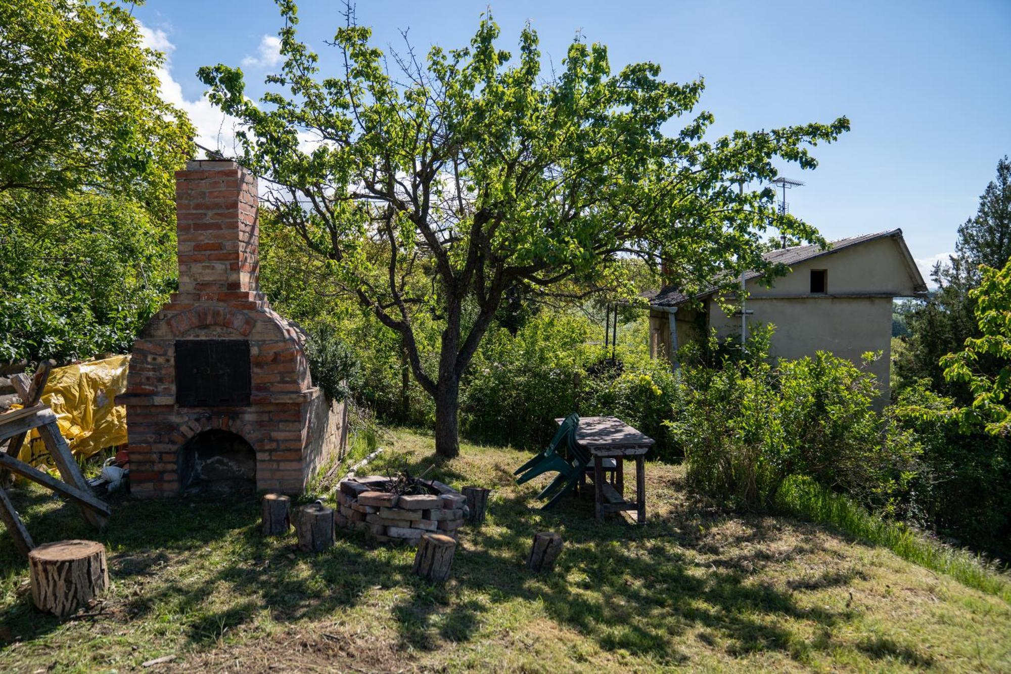 Haziko A Domboldalon Villa Veroce Luaran gambar